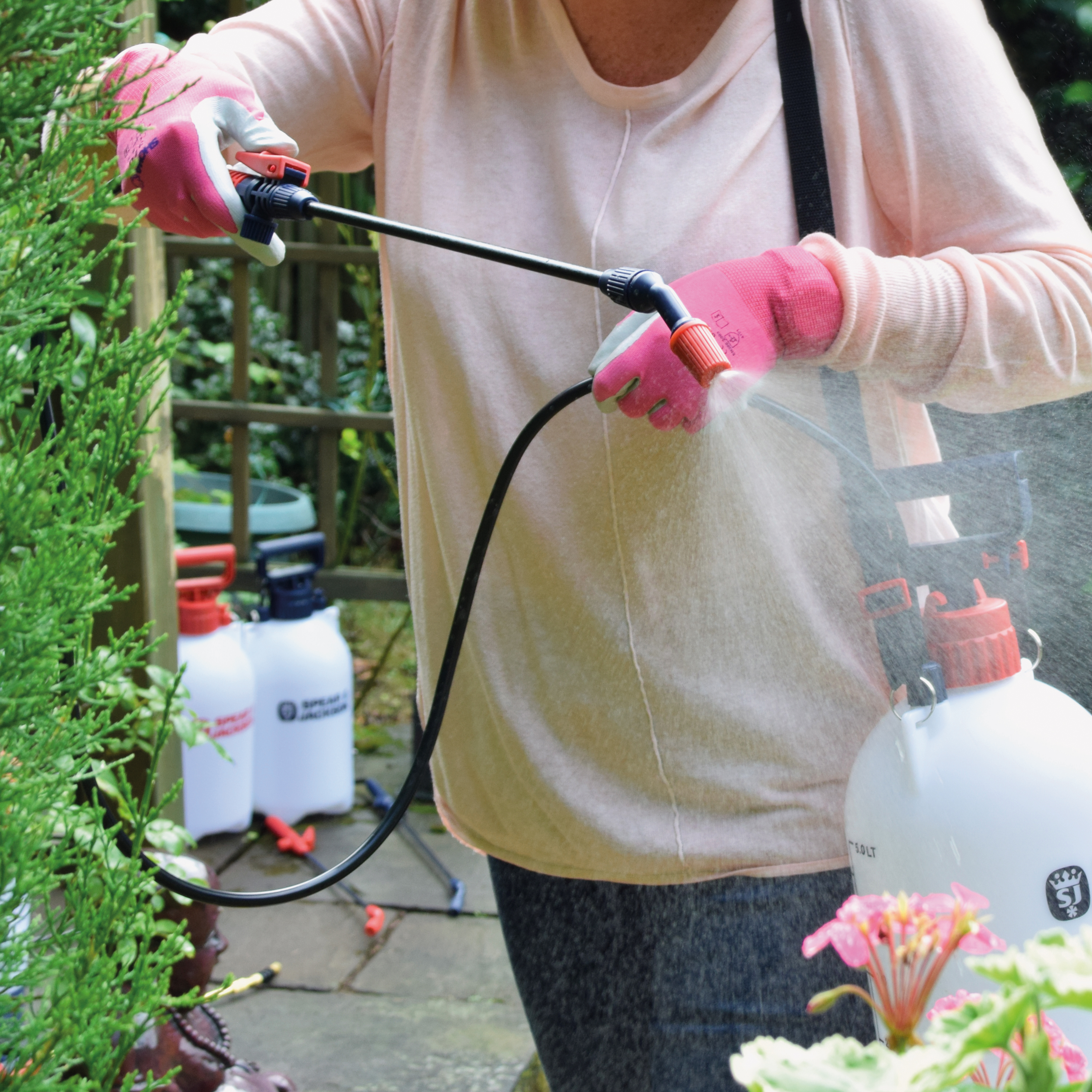 5 Litre Pressure Sprayer - Lee Valley Tools